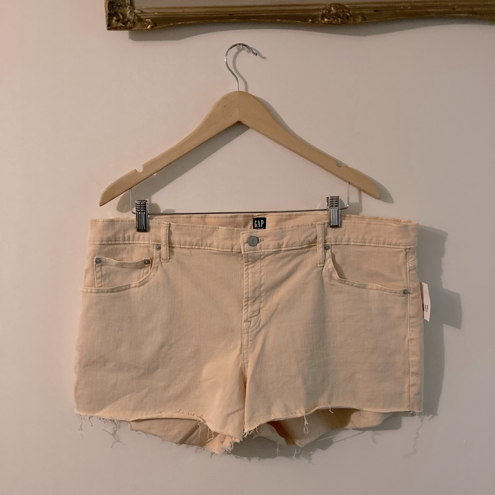 GAP Yellow Denim Shorts Pastel Summer Cut Off Shorts Women’s Size 20/35 NWTS